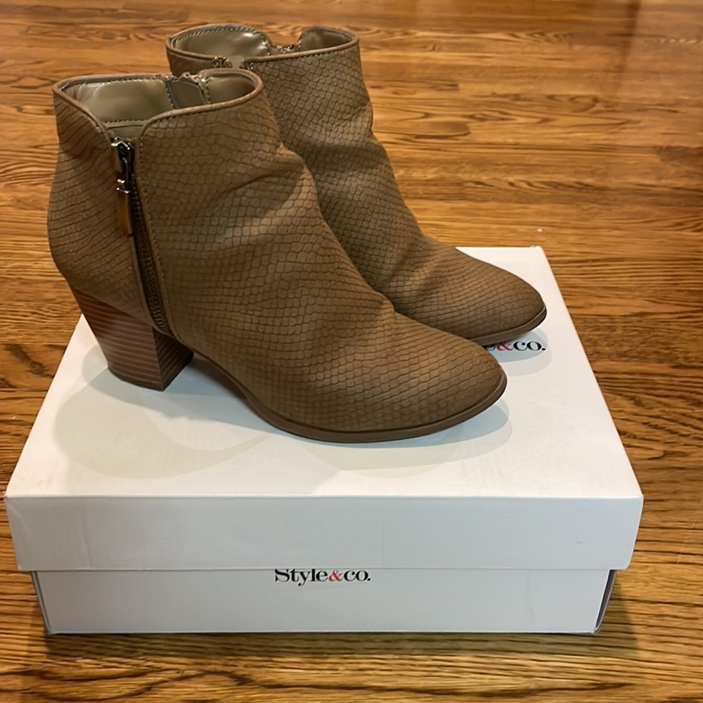 Style & Co. Booties - Picture 3 of 7